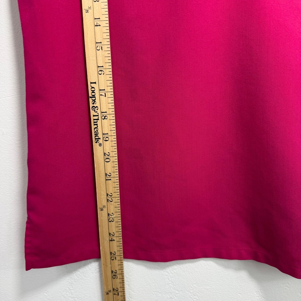 FIGS Scrub Top Magenta Pink Catarina V-Neck One-Pocket Medical Workwear XS - Picture 10 of 11